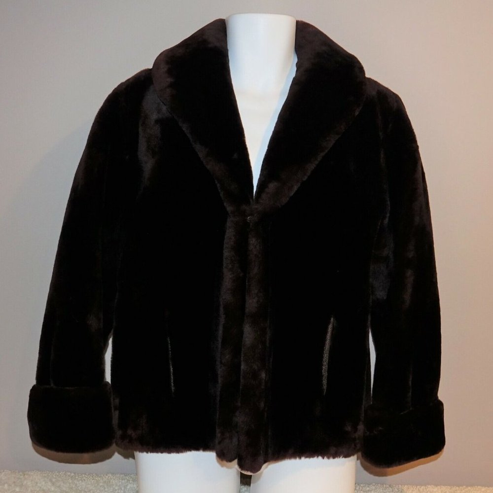 Dark Cocoa Shearling Fur Coat Women Jacket Fur Label Authority Small Medium VTG